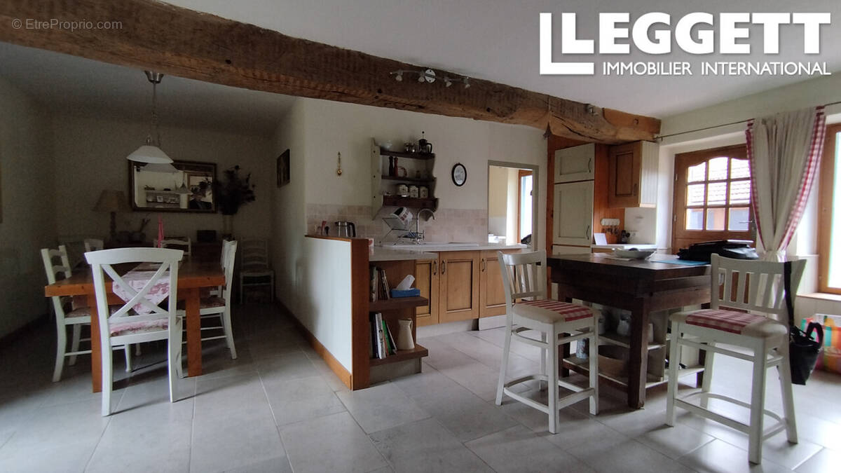 Maison à JOUAC