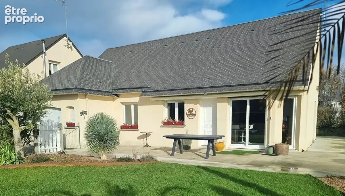 Photo Maison à Le Val-Saint-Pere au prix de 278 000€