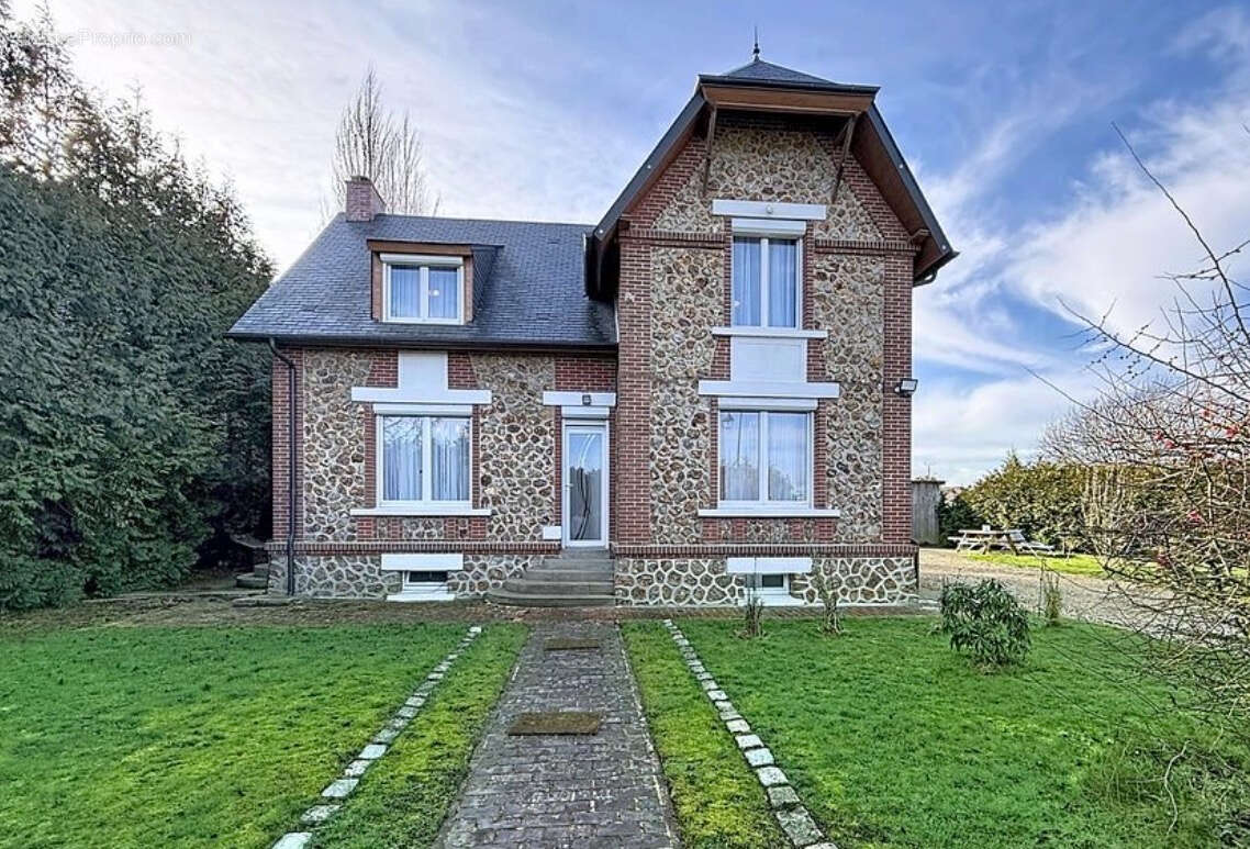 Maison à BERNAY