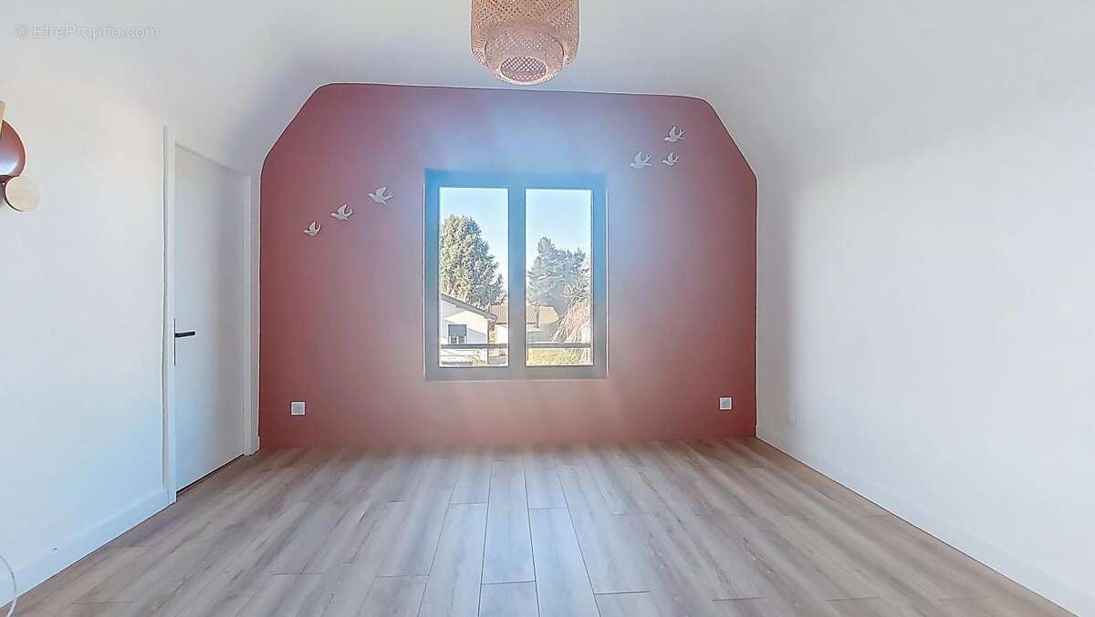 Maison à CHAVANOZ