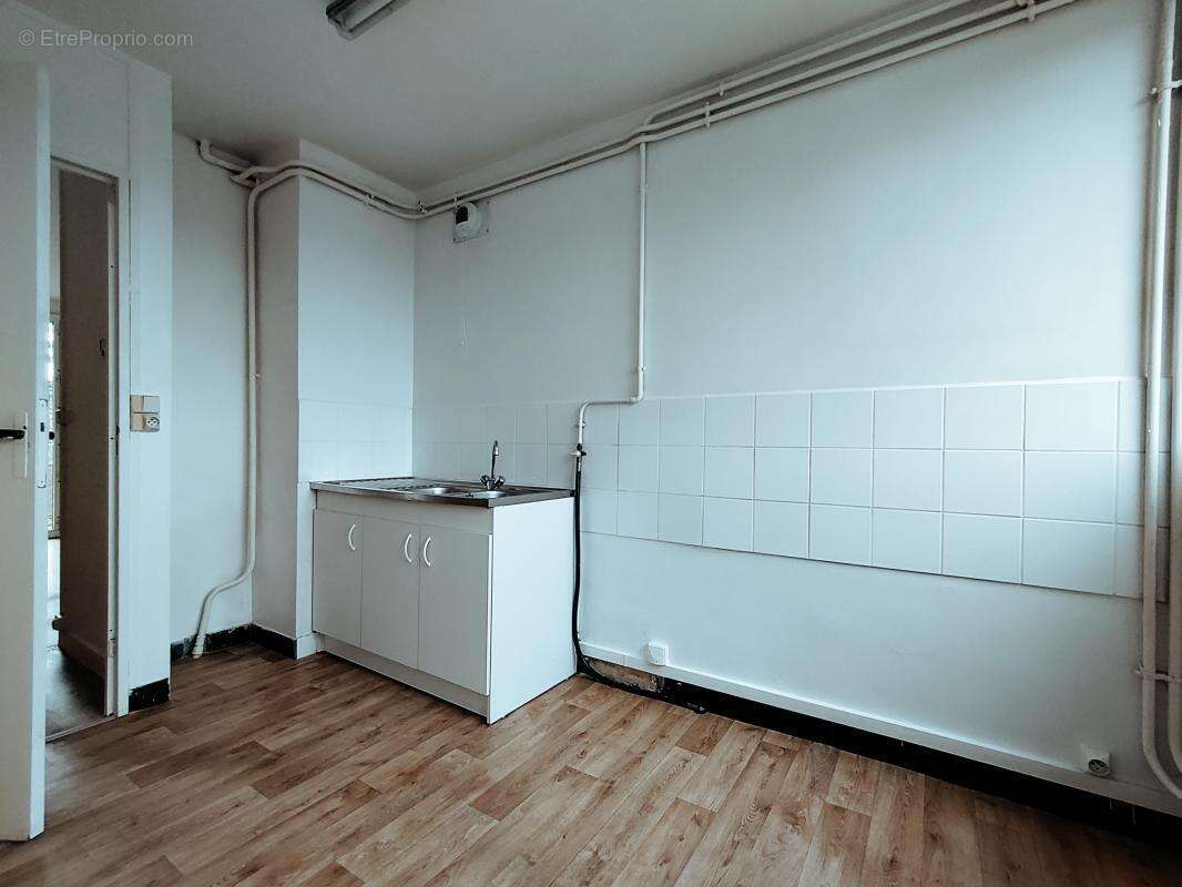 Appartement à LAMORLAYE