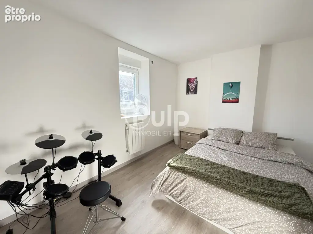 Semi individuelle - 3 chambres - jardin - 2 garages - centre ville - photo 5