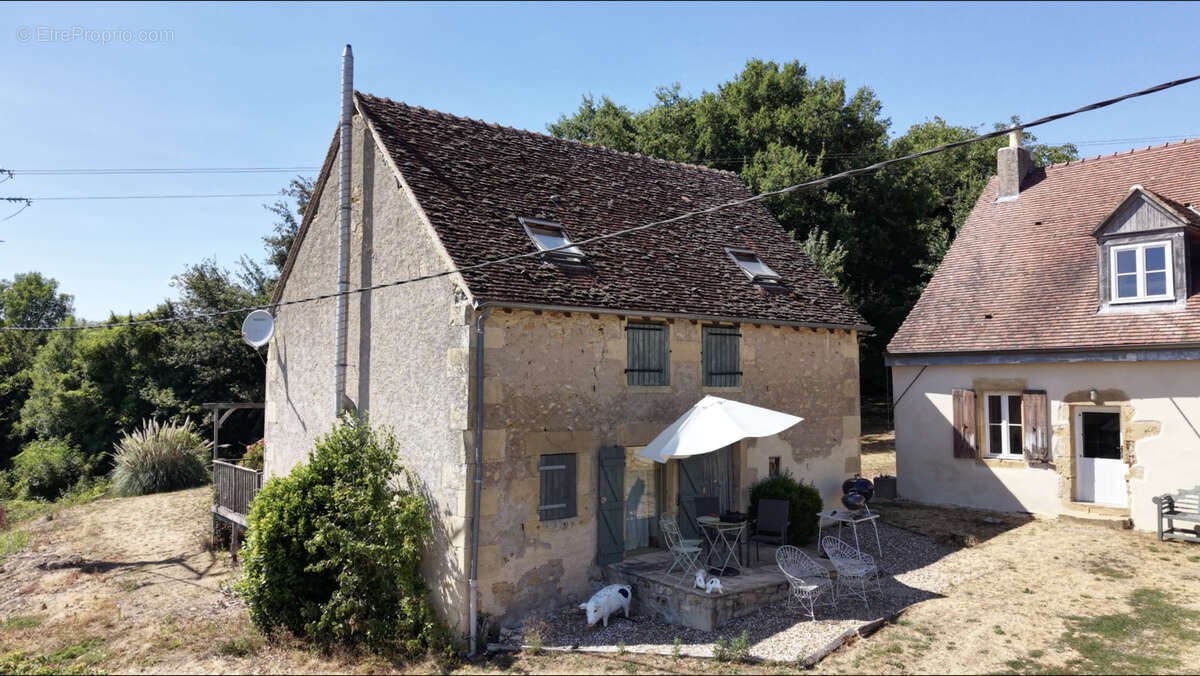 Belle propriété sur une colline isolée - photo 11