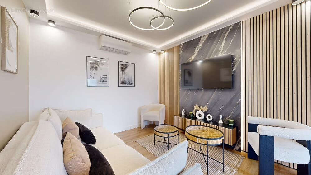 Appartement à PARIS-10E