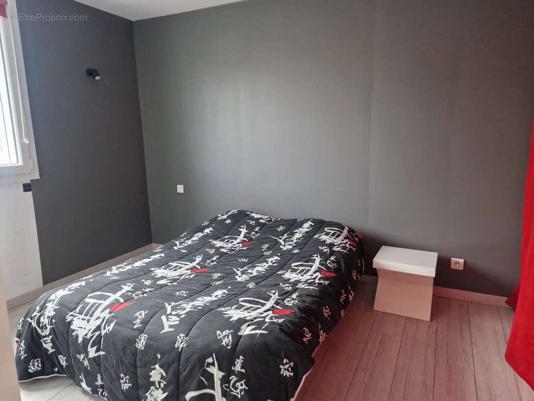 Maison à VOISINS-LE-BRETONNEUX