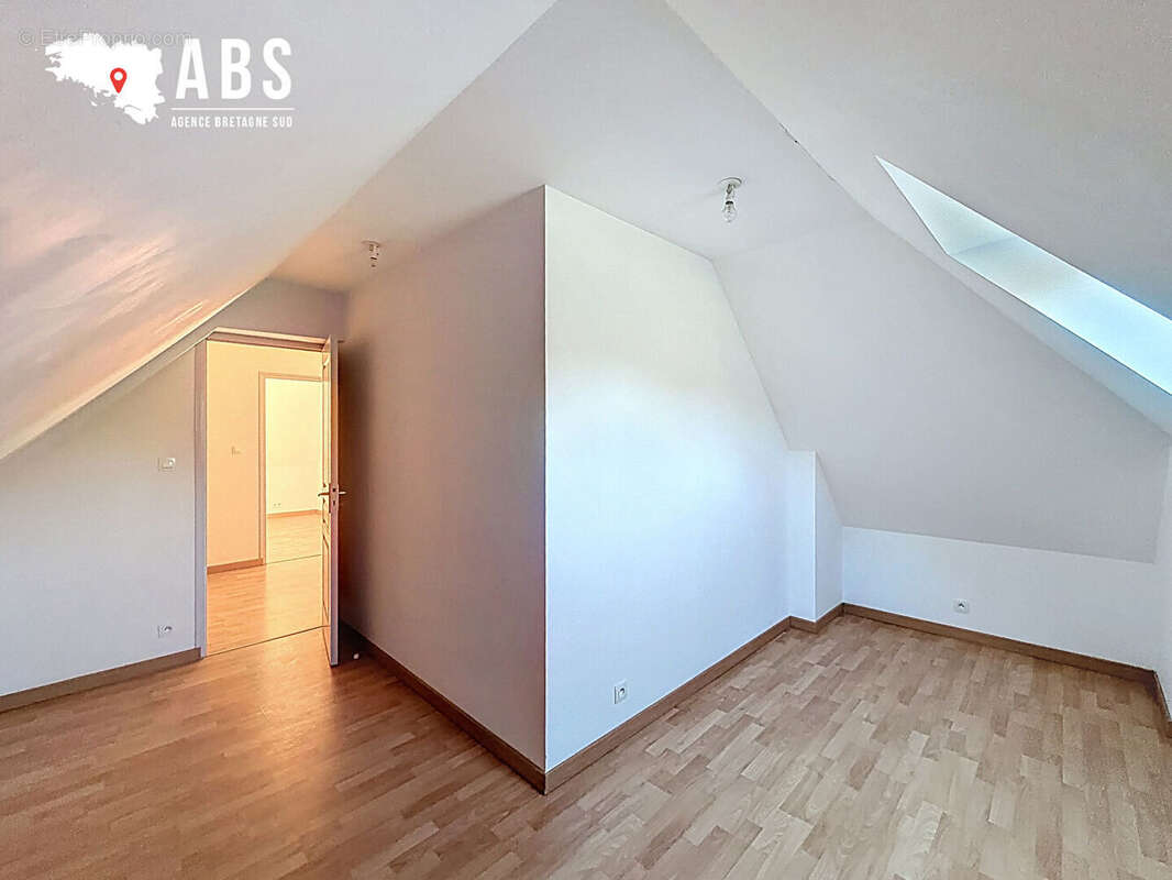Maison 125 m² à Nivillac  - photo 12