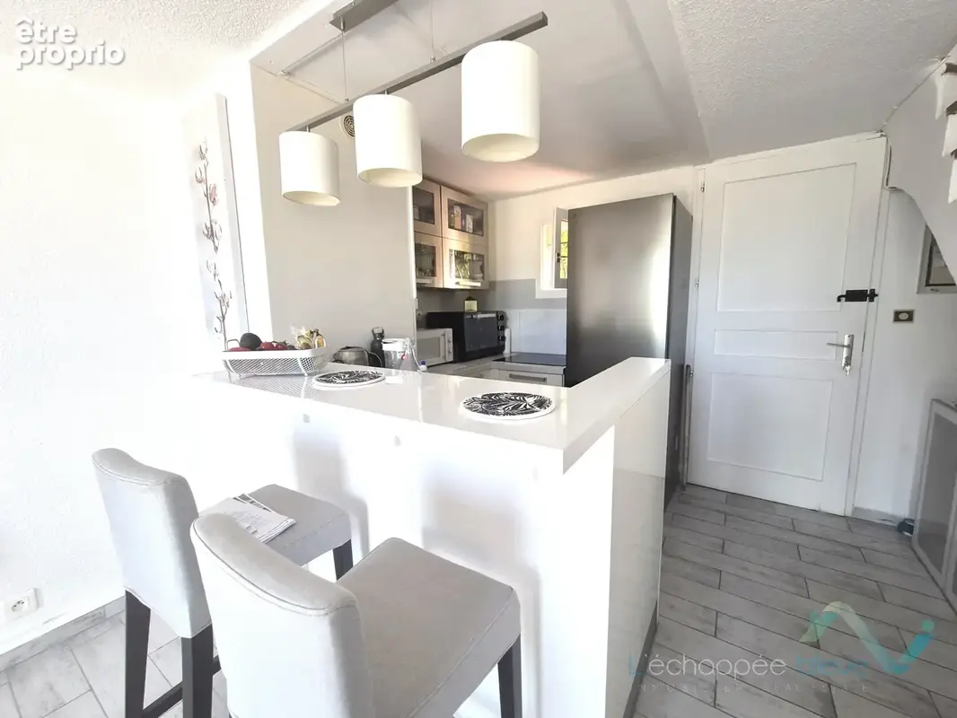 Vente Mazet 2 pièces dans une résidence avec piscine à Cogolin - photo 7