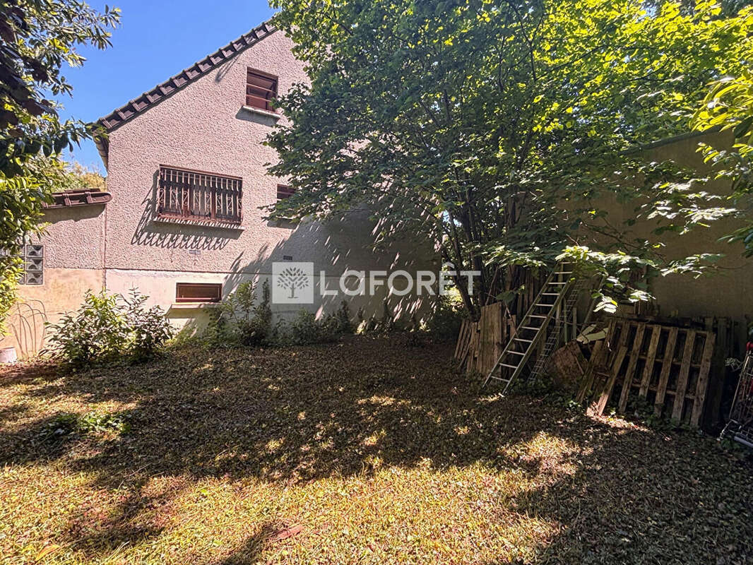 Maison à LES PAVILLONS-SOUS-BOIS