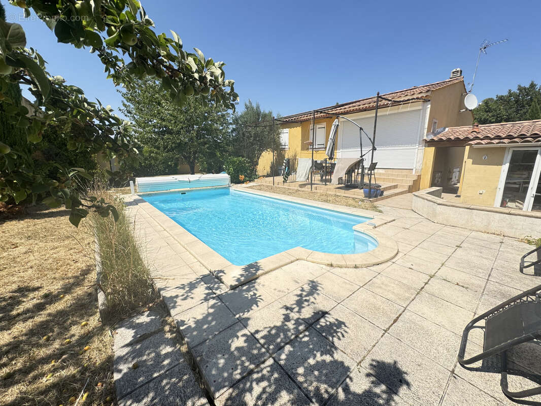 Maison à REGUSSE