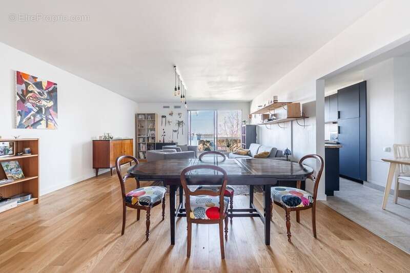 Appartement à SURESNES