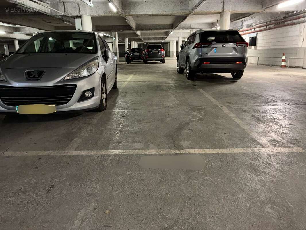 Parking à CHOISY-LE-ROI