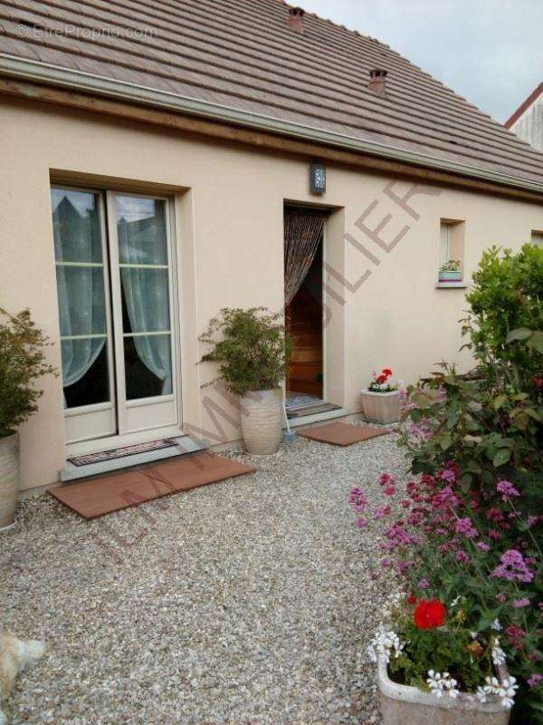 Maison à VINCELLES