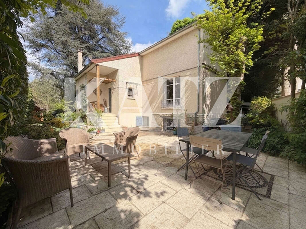 Maison à GARCHES
