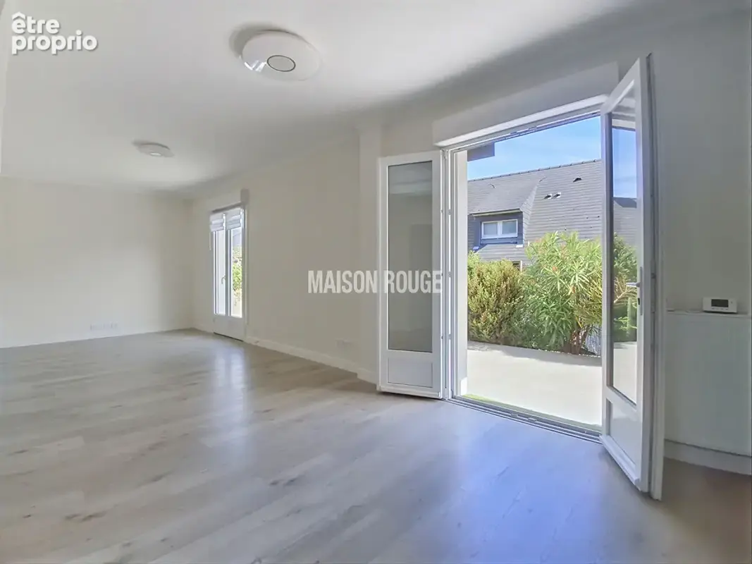 INVESTISSEMENT LOCATIF - Maison entièrement rénovée à proximité du Bourg de Ploufragan - Au calme en impasse - photo 2