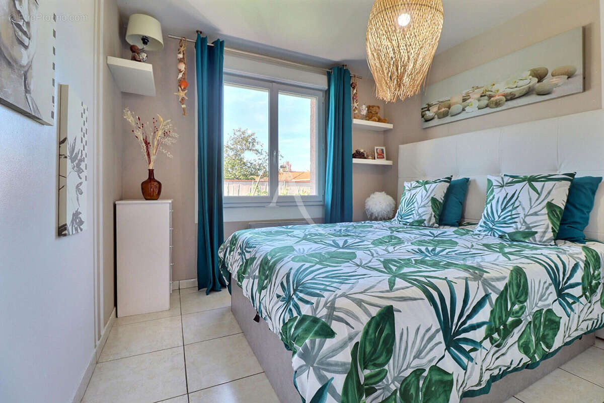 Maison à CASTELGINEST