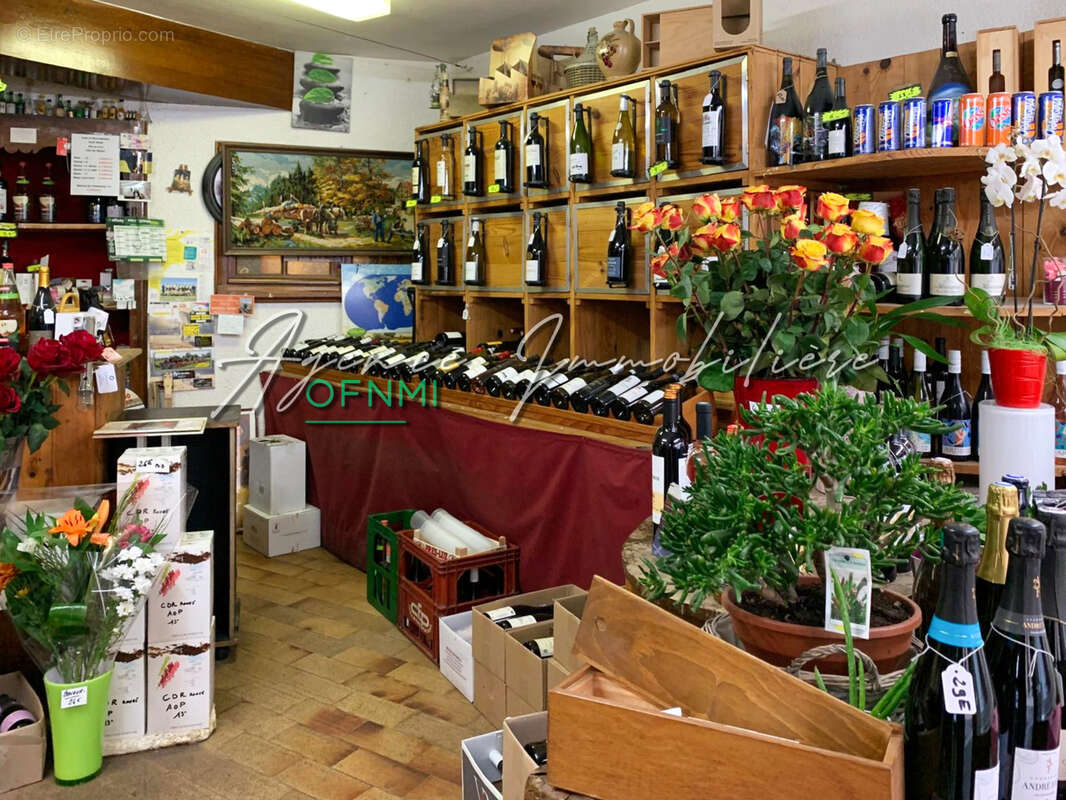 Commerce à SAINT-MARCELLIN-EN-FOREZ