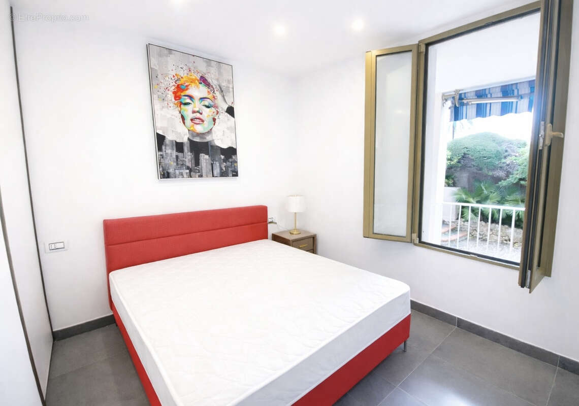 Appartement à ROQUEBRUNE-CAP-MARTIN