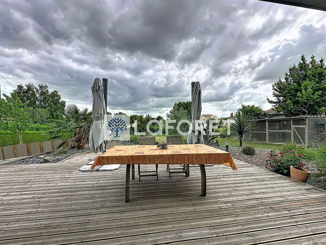 Maison Secondigny - photo 10