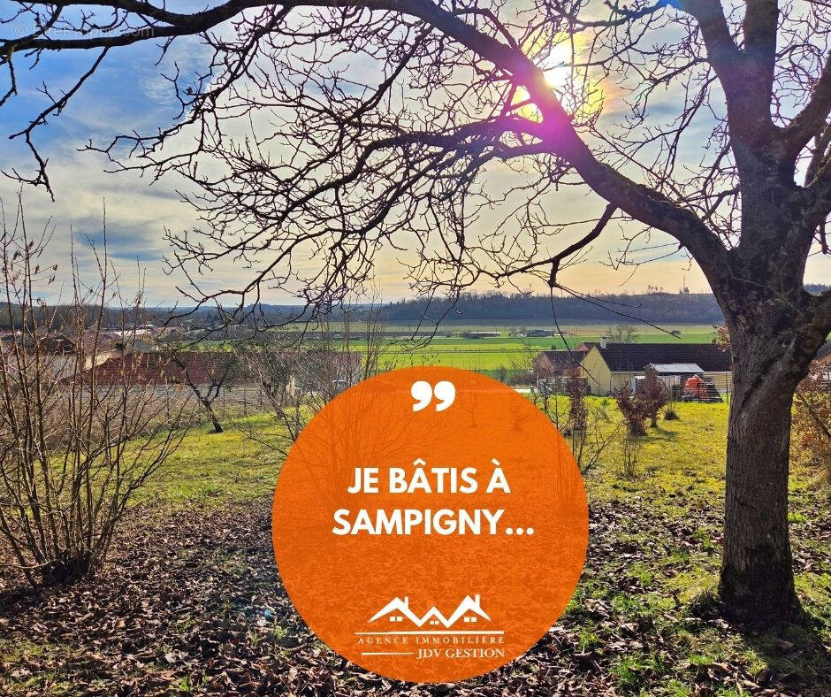 Terrain à SAMPIGNY