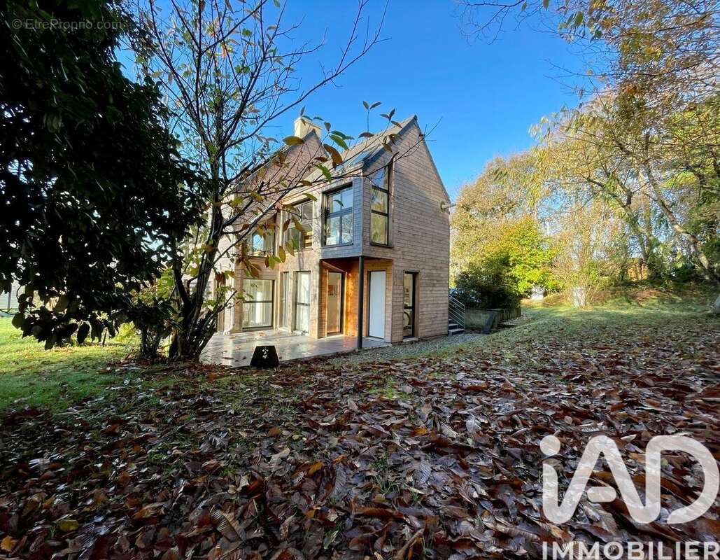 Photo 2 - Maison à ERGUE-GABERIC