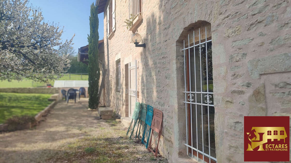 Propriété avec gîte et 3,6 ha - photo 8