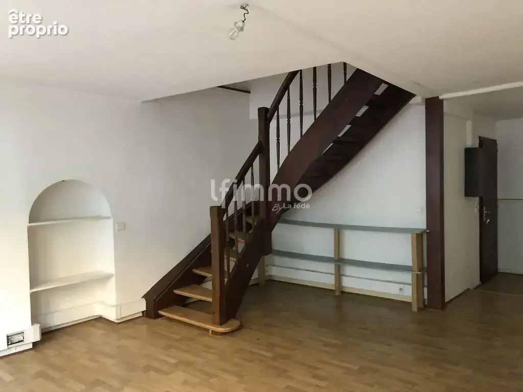 Immeuble vide 3 appartements et 1 commerce - photo 3