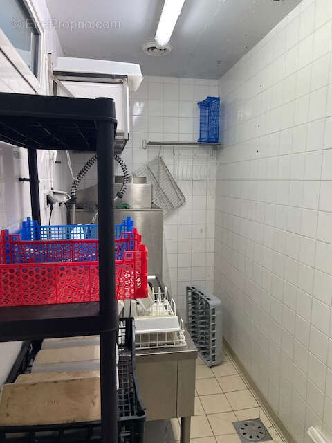 Commerce à CADAUJAC