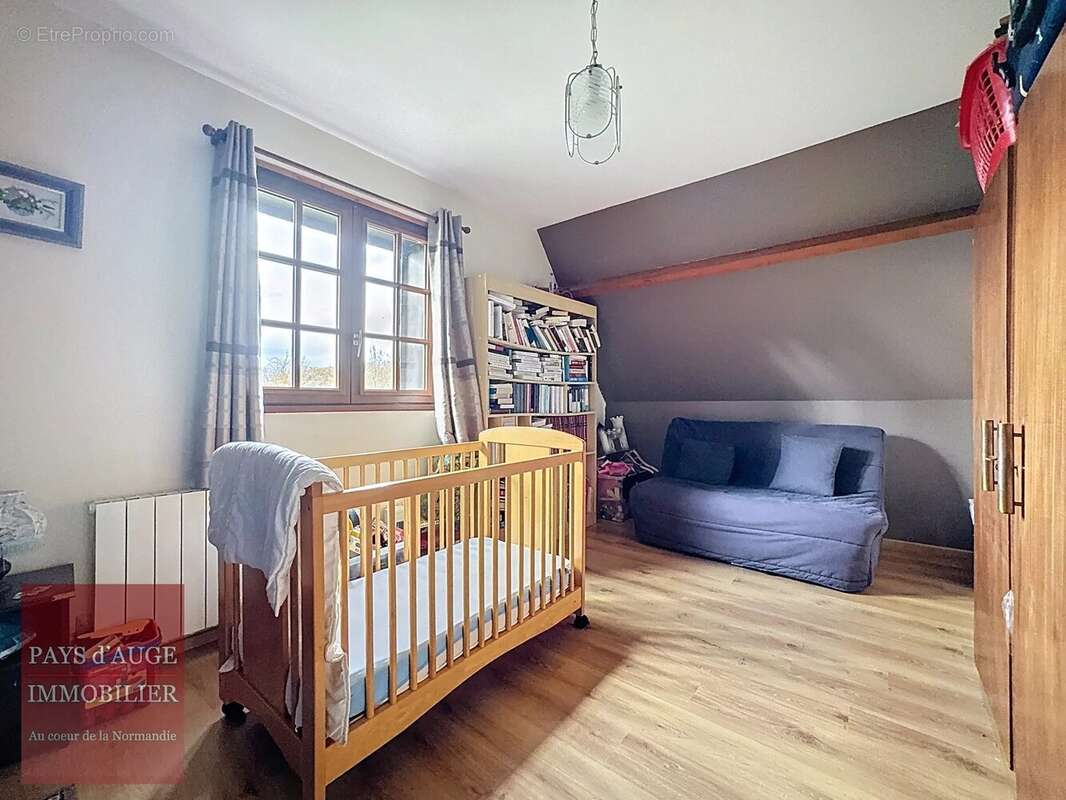 Maison à SAINT-GERMAIN-DE-LIVET