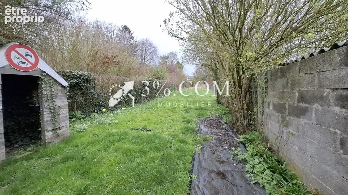 OISEMONT : Petite maison  A RENOVER avec jardin sur l'arrièr - photo 9