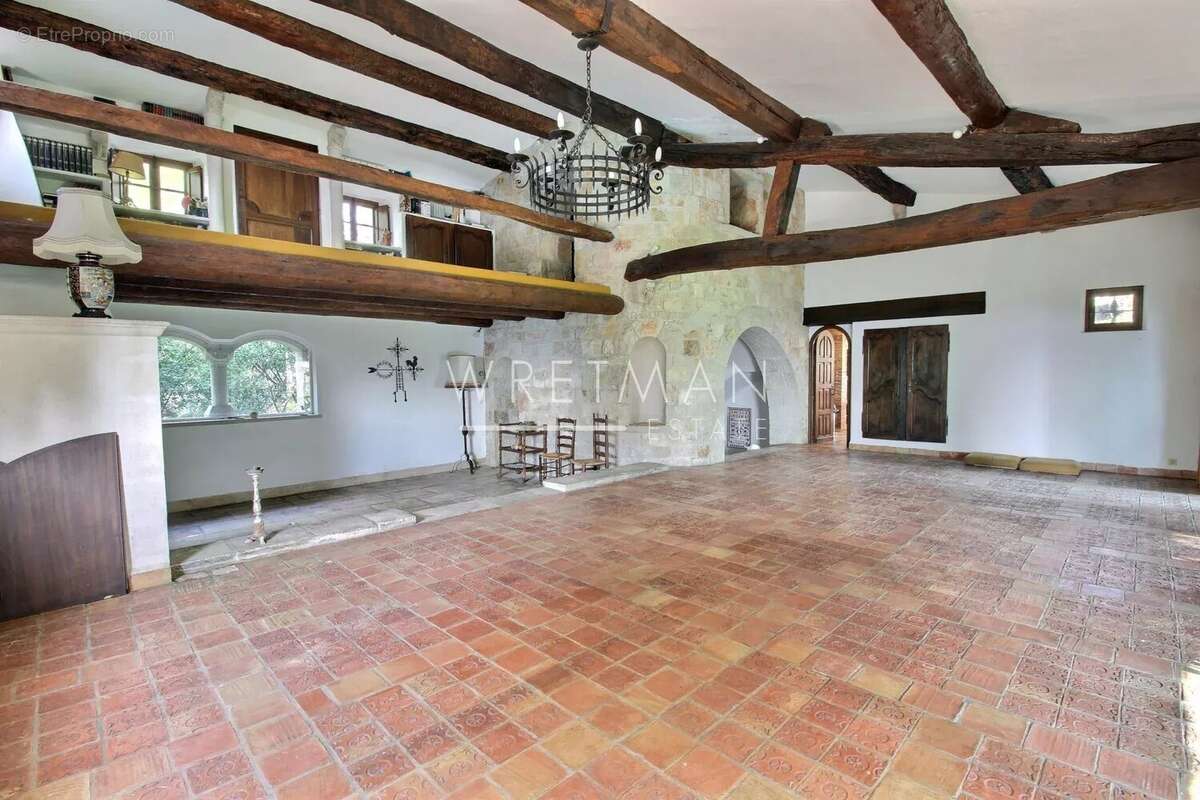 Maison à COLOMARS