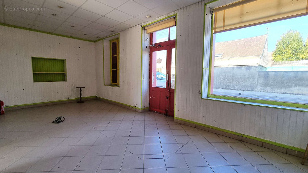 Maison à CHATENAY-SUR-SEINE