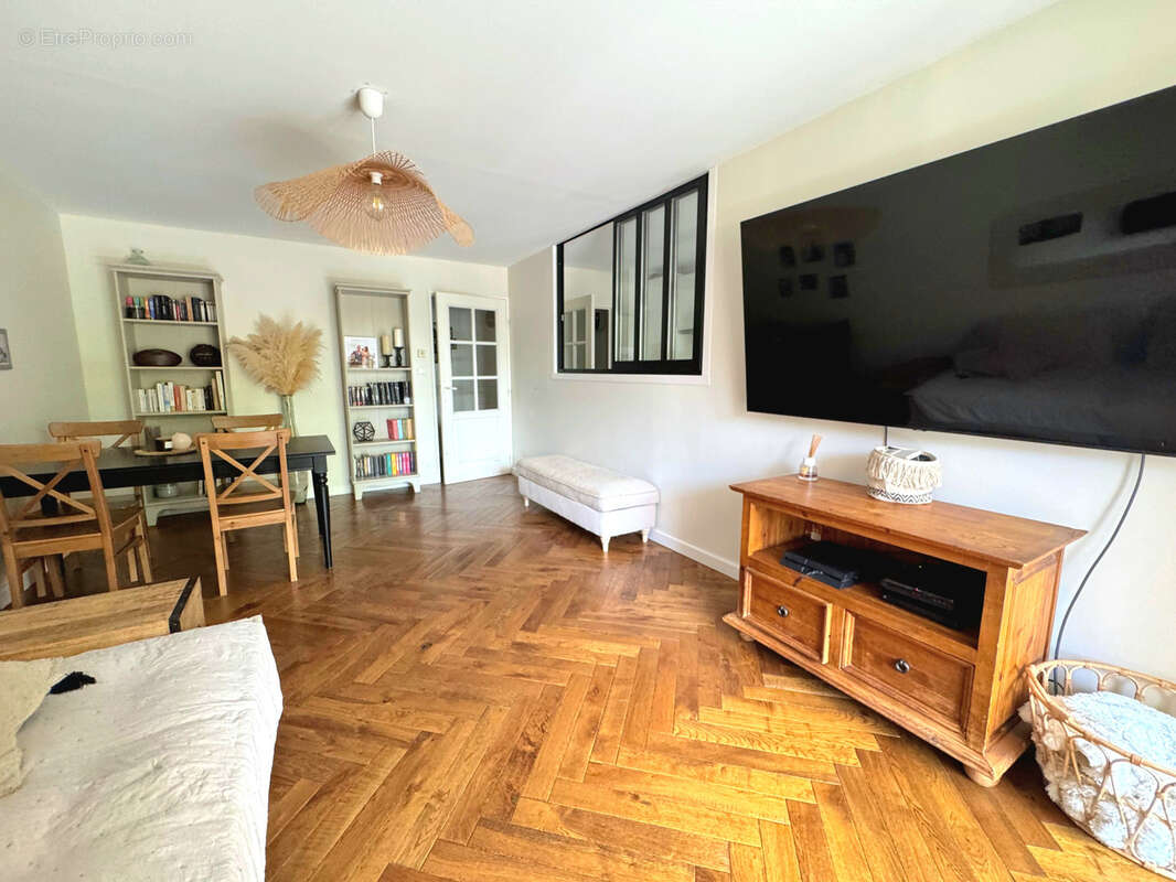 Appartement à MARSEILLE-9E