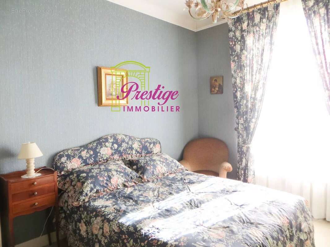 Appartement à LE MESNIL-LE-ROI