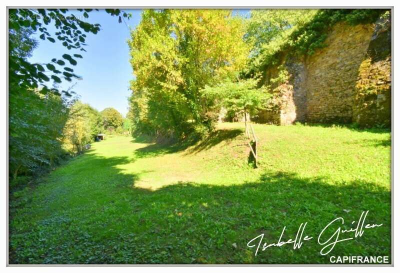 Maison à CHATEAUMEILLANT