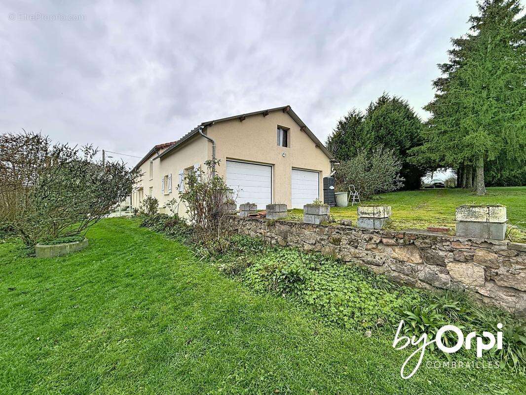 Maison à SAINT-ELOY-LES-MINES