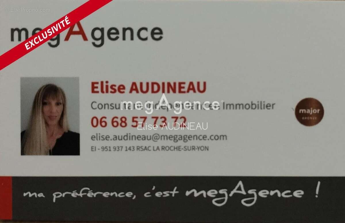 Commerce à VAUHALLAN