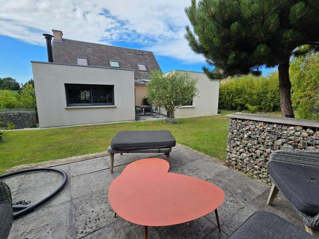Maison 4 chambres avec garage et jardin - photo 16