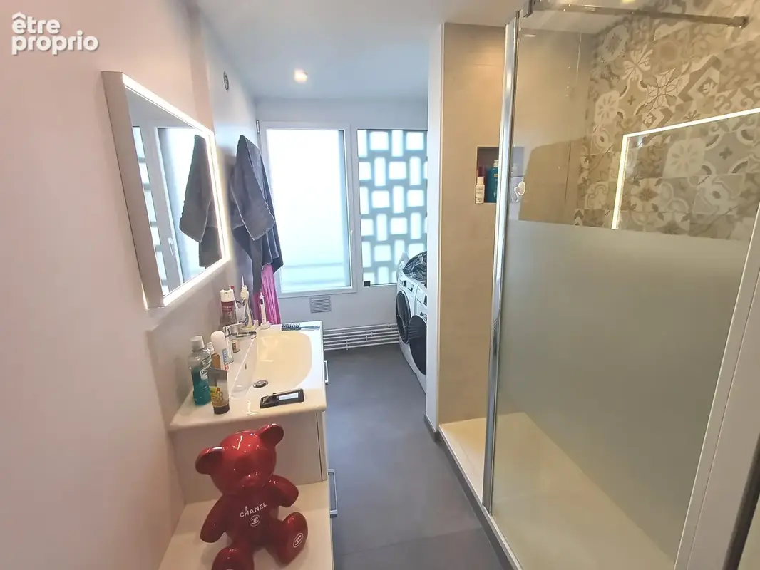 Bel Appartement entièrement rénové avec Garage,Cave et Balcon - photo 6