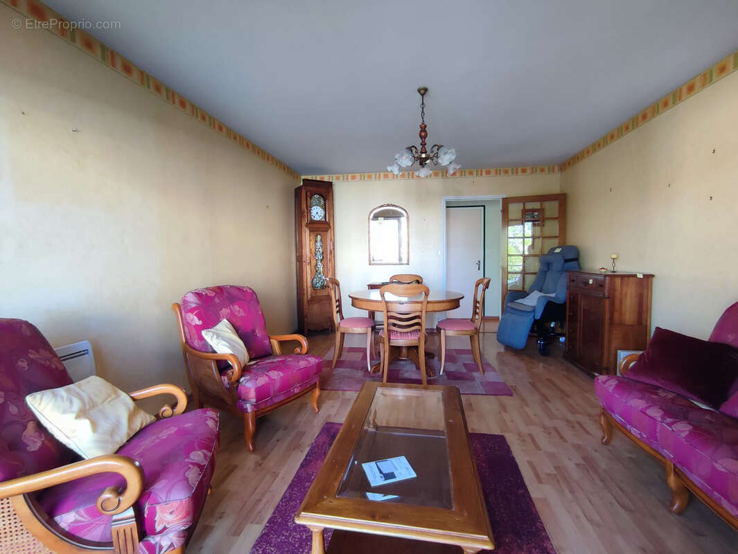 Appartement à LAMBALLE