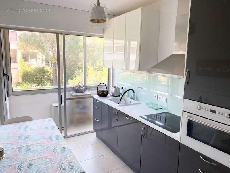 Appartement à MARSEILLE-7E