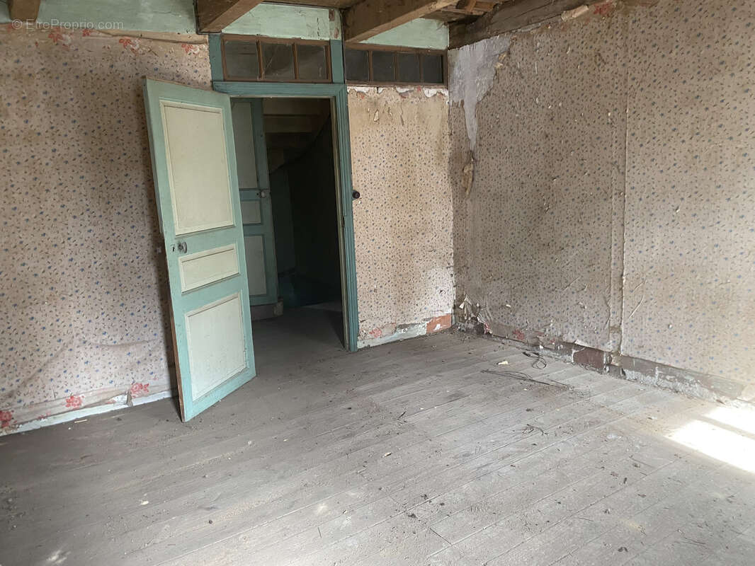 Maison à CHASTREIX
