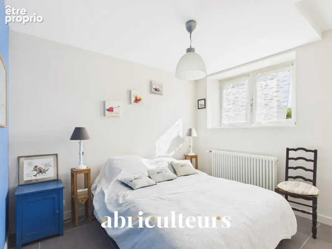 Villa d’exception à 80 m de la Grande Plage – 205 m² – 8 chambres – Jardin paysager, terrasse et grand garage – Carnac Plage - photo 11