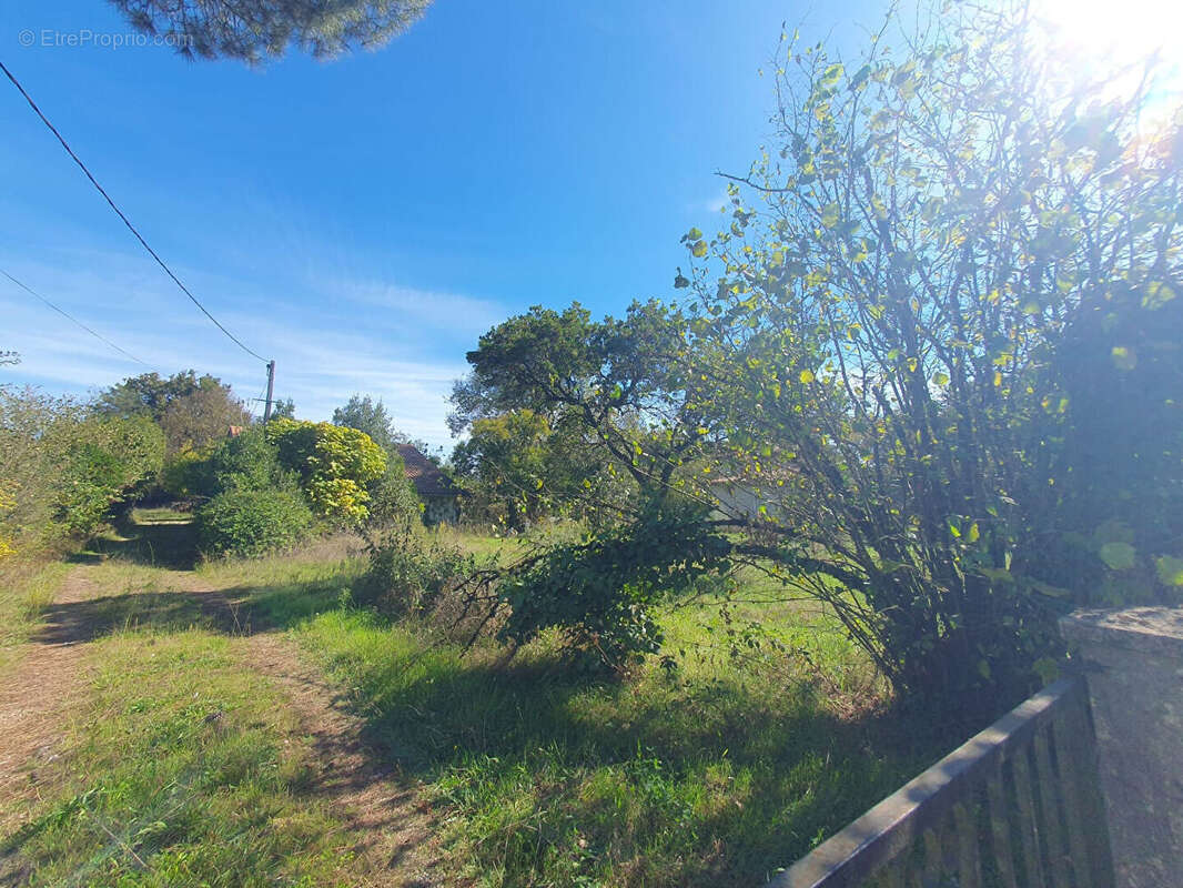 Terrain à MERIGNAC