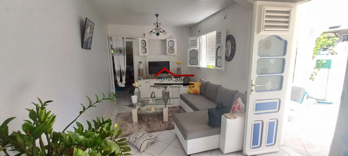 Maison à BASSE-POINTE