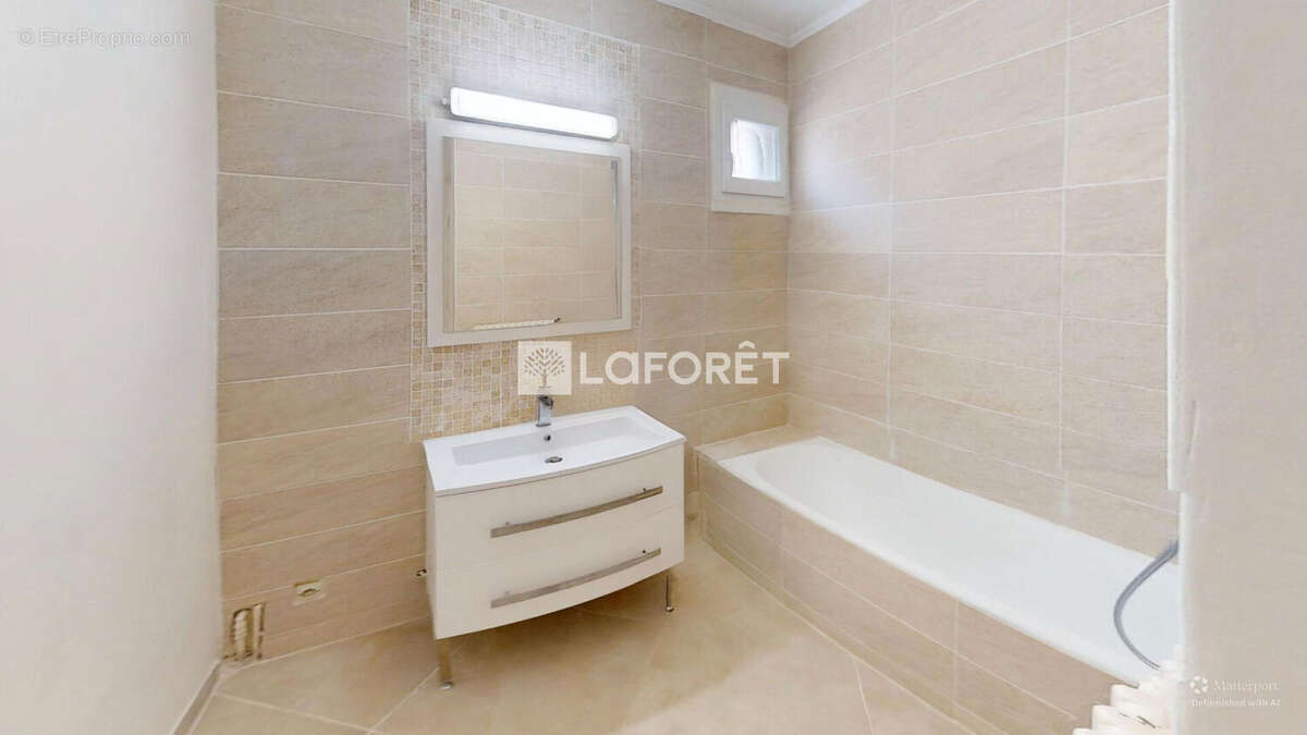 Maison La Fare Les Oliviers 4 pièce(s) 90 m2 - photo 3