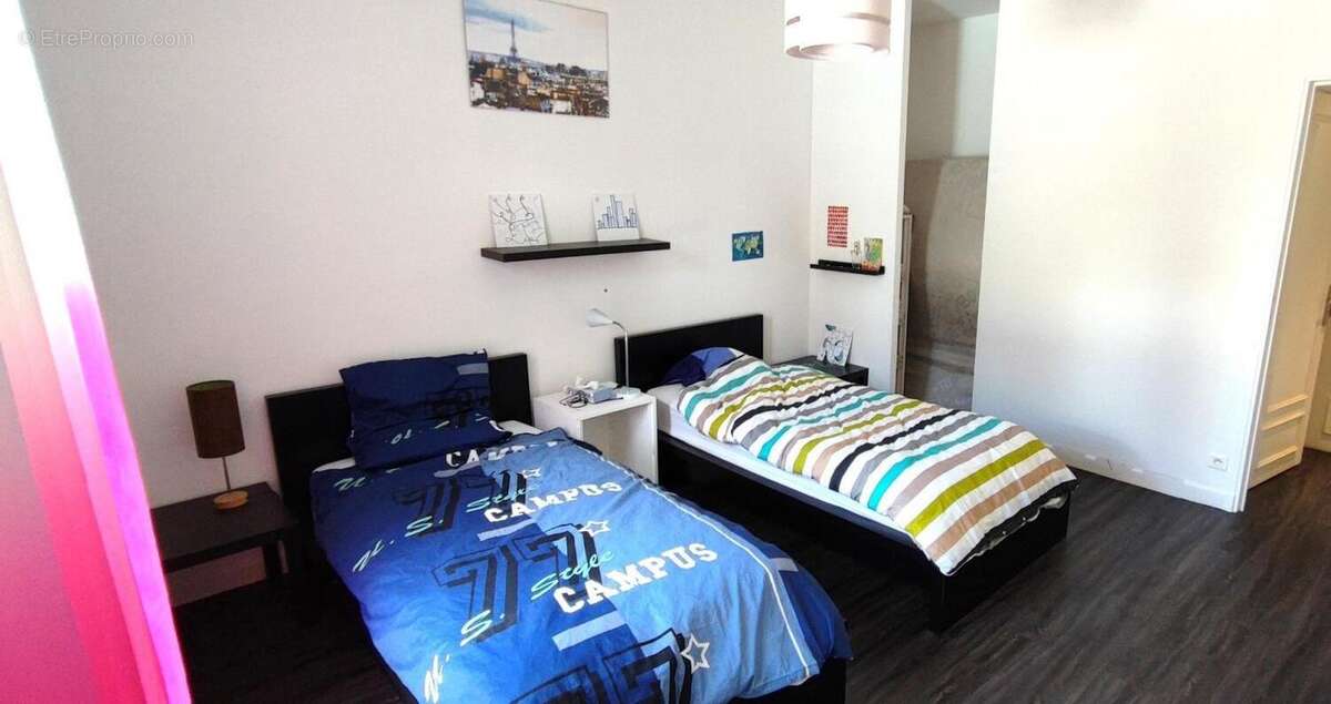 Maison à DECAZEVILLE