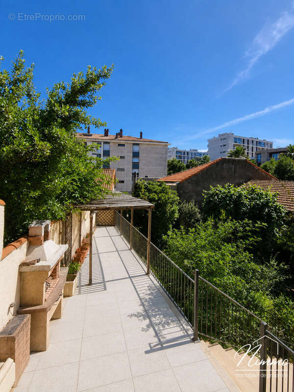 Appartement à NIMES