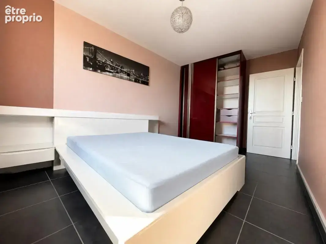 Appartement récent F3 de 67 m² avec parking et piscine - photo 13