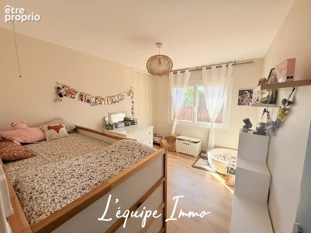 Coup de Coeur! Maison T5 plain-pied de 145 m2 avec Garage et piscine - - photo 13