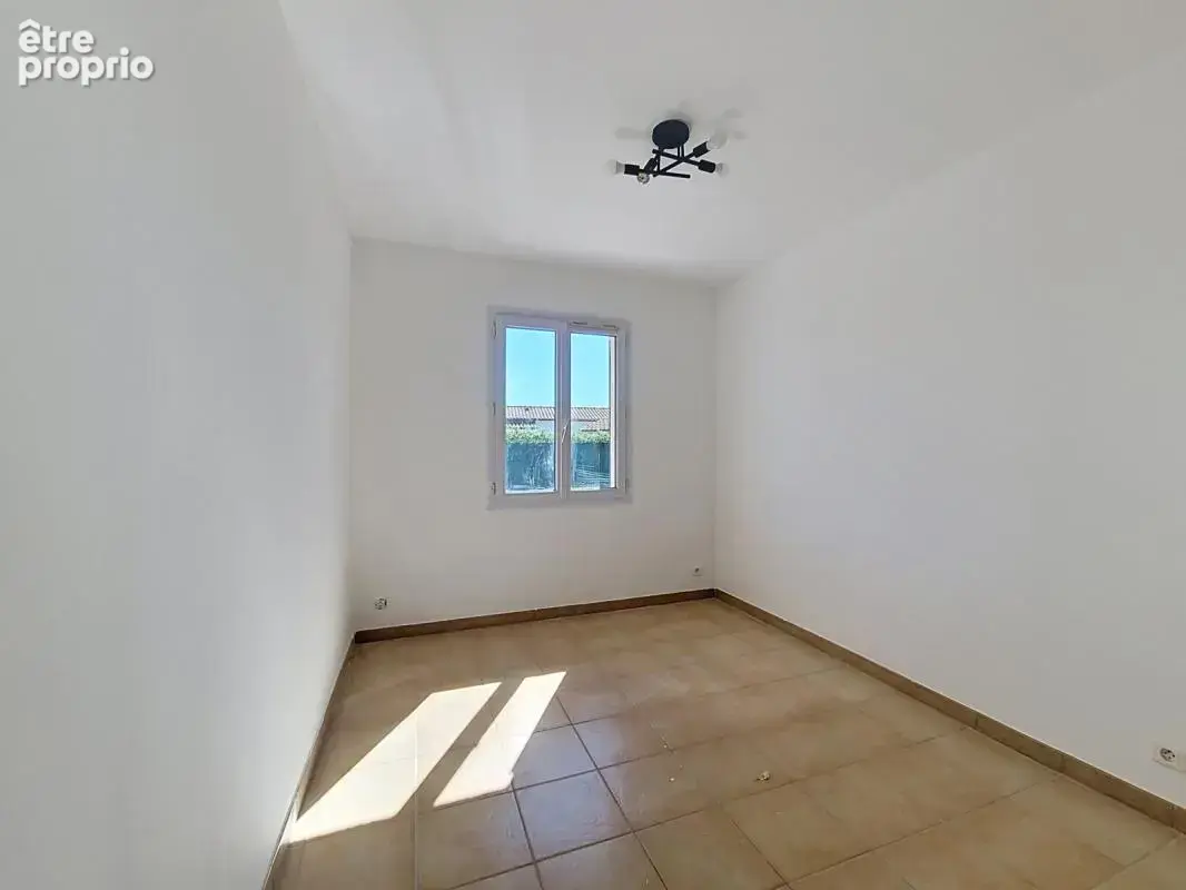 Maison individuelle de 4 chambres avec piscine sur St Chaptes - photo 6